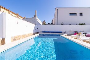 Villa in Empuriabrava With Private Pool