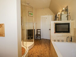 Uplands Dower House