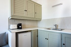 Phaedrus Living Paros Cycladic 2
