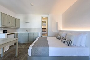 Phaedrus Living Paros Cycladic 2
