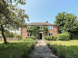 Guildford Farmhouse