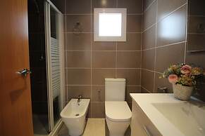 Villa in Empuriabrava With Private Pool