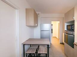 Modern Apartment for 9 in Loire