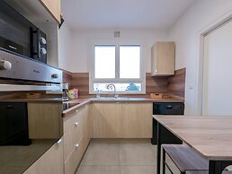Modern Apartment for 9 in Loire