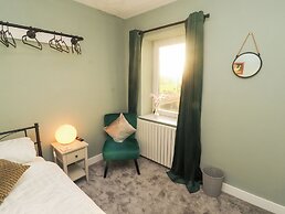 10 Keekle Terrace