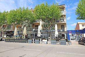 Apartment Near Beach With Terrace