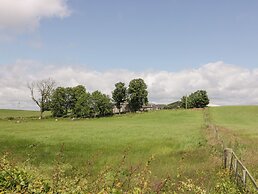 Marshill Farm House