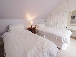 Marshill Farm House