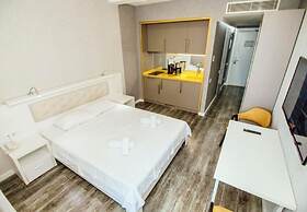 Alliance Palace Aparthotel