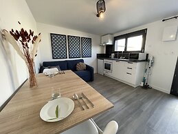 Apartment in Le Mans With Private Parking