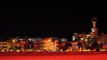 Apartment in Empuriabrava Near Sandy Beach
