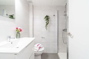 Apartment in Empuriabrava Near Sandy Beach
