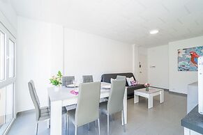 Apartment in Empuriabrava Near Sandy Beach