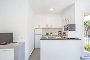 Apartment in Empuriabrava Near Sandy Beach