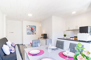 Apartment in Empuriabrava Near Sandy Beach
