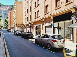 Bilbao ROOMS & KITCHEN Rekalde