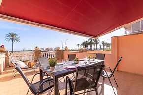 Beachfront Apartment in Empuriabrava With Pool
