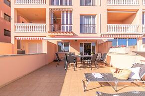 Beachfront Apartment in Empuriabrava With Pool
