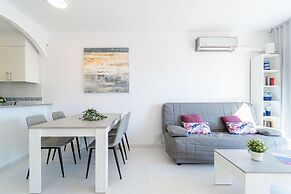 Beachfront Apartment in Empuriabrava With Pool