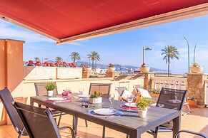 Beachfront Apartment in Empuriabrava With Pool