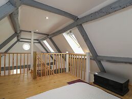 Coach House