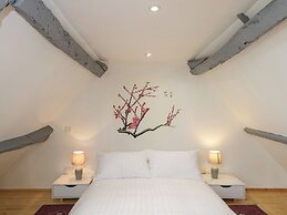 Coach House