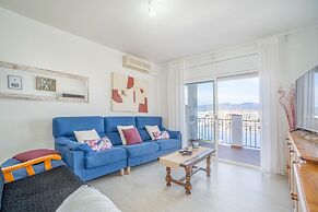 Modern Apartment With Canal Views and Pool