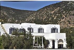 Theasis Sifnos Apatments