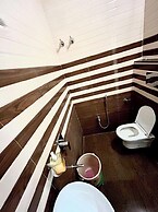 S R GUEST HOUSE