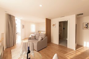 ALAIA ROOMS