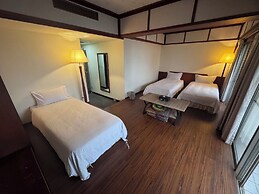Glory hotel