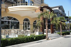 Sunset Hotel