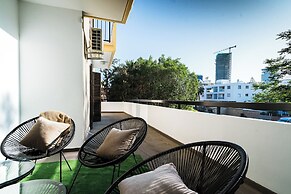 City Center Modern Boho Stay