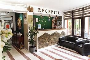 Hotel Piscul Negru