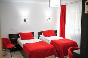 Hotel Piscul Negru
