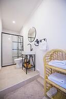 Vodina Lounge Suites