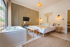 Vodina Lounge Suites