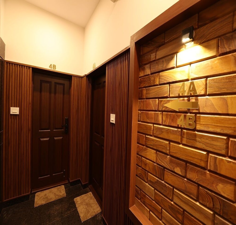 Olivette Suites