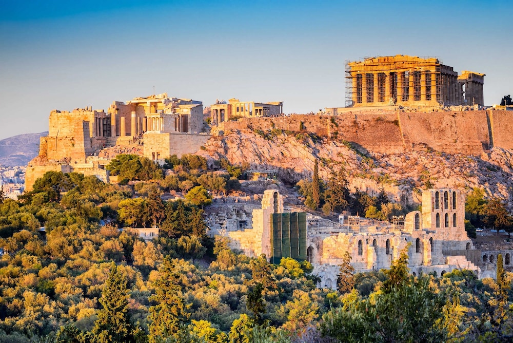 Secret Garden by Acropolis - Athens Central Gem