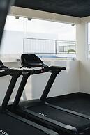 Zama Condo w Rooftop Pool Gym Coworking Cinema