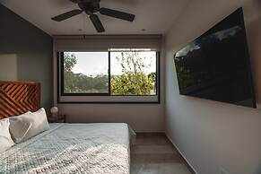 Zama Condo w Rooftop Pool Gym Coworking Cinema