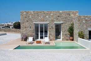 Adyton Lux Suite Mykonos Private Pool Experience