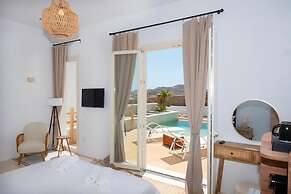 Adyton Luxury Suites Privatepool Oasis in Mykonos