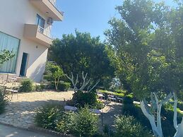 Hotel Dini