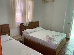 Hotel Dini
