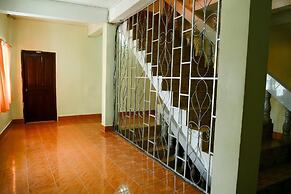 VV Villa Vangvieng Hotel