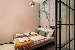 ASTORIA Loft Elite Apartment free parking,AC,Elevator