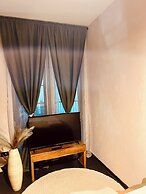 ASTORIA Loft Elite Apartment free parking,AC,Elevator