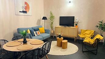 ASTORIA Loft Elite Apartment free parking,AC,Elevator