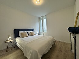 Stylish Stay in Central Le Mans
